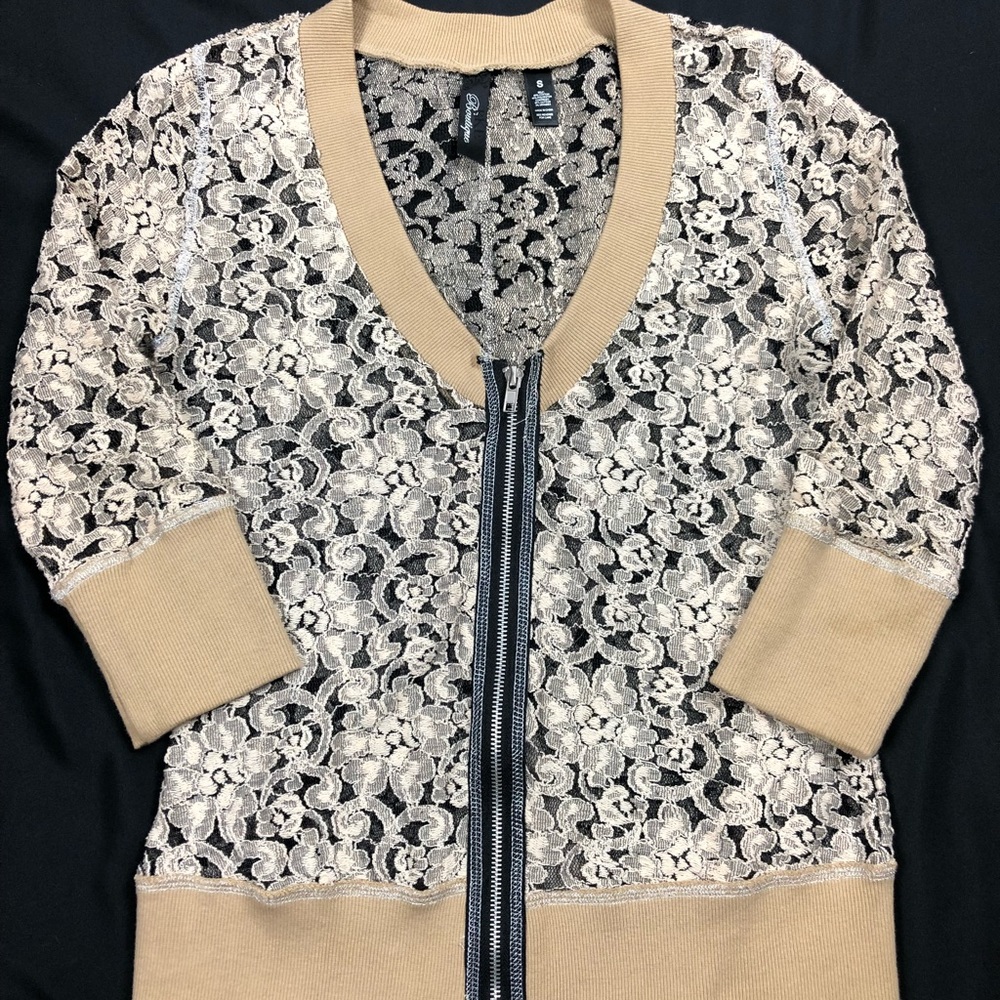 Boutique BKE | Black and Tan Lace Zip Up Shirt